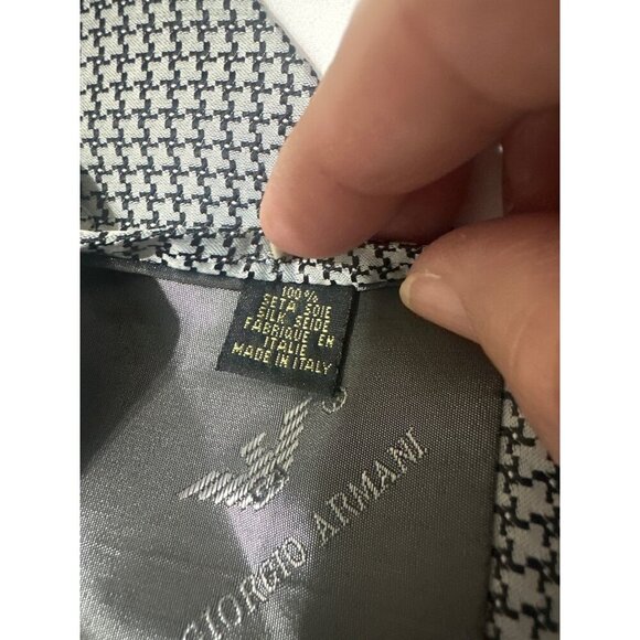 Giorgio Armani Gray Houndstooth 100% Silk Mens Tie Made In Italy - Picture 5 of 8